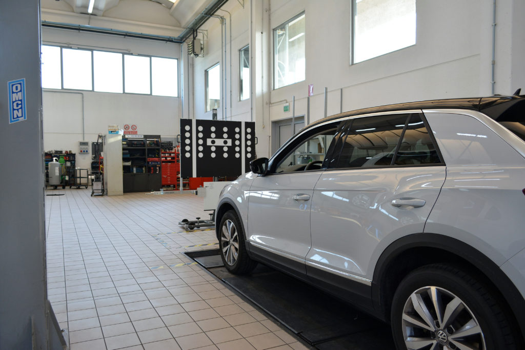 Strumentazione manutenzione sistemi adas volkswagen t-roc