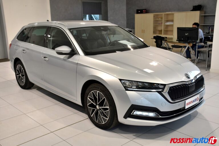 SKODA OCTAVIA WAGON 2.0 TDI 150 CV DSG STYLE DIESEL USATA