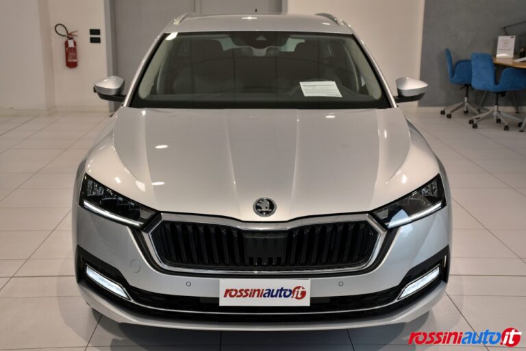 SKODA OCTAVIA WAGON 2.0 TDI 150 CV DSG STYLE DIESEL USATA
