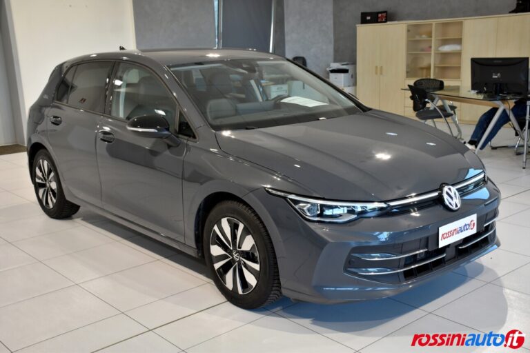 VOLKSWAGEN NEW GOLF 8.5 1.5 TSI 150 CV LIFE GOAL EDITION USATA