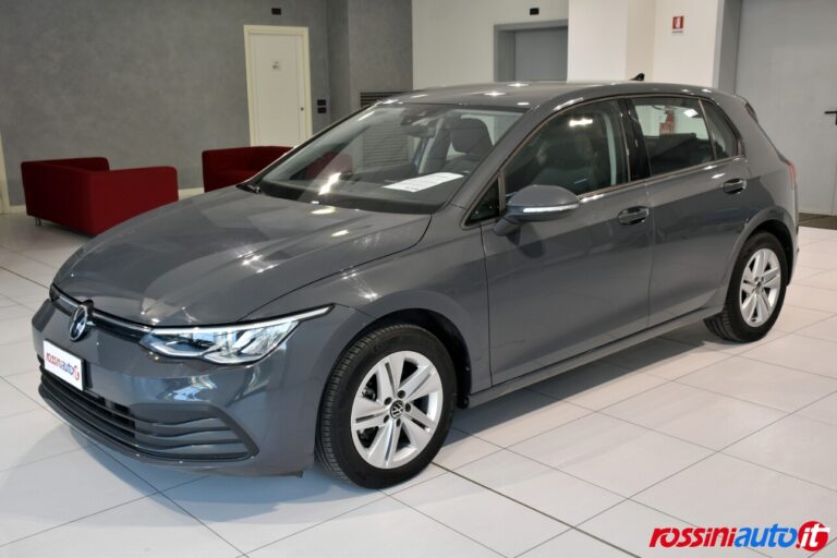 VOLKSWAGEN GOLF 8 MILD-HYBRID 1.5 ETSI 131 CV DSG LIFE USATO