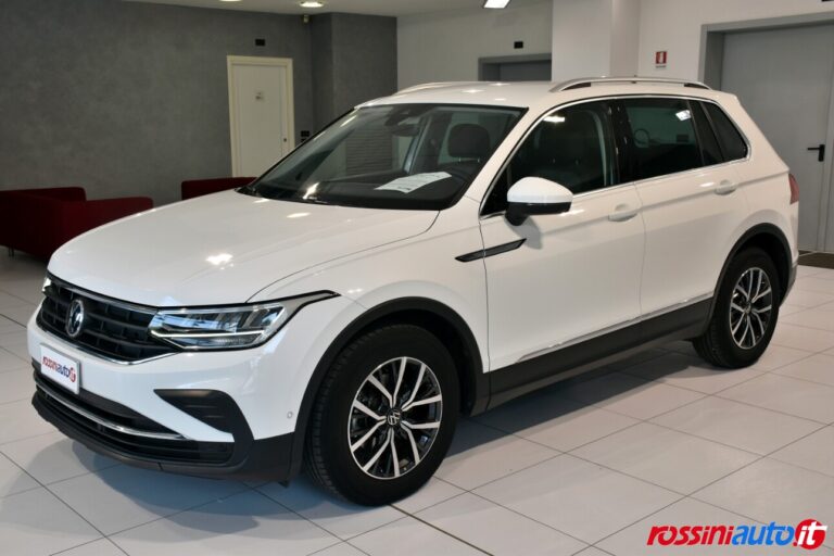 VOLKSWAGEN TIGUAN BENZINA 1.5 TSI 131 CV LIFE USATA
