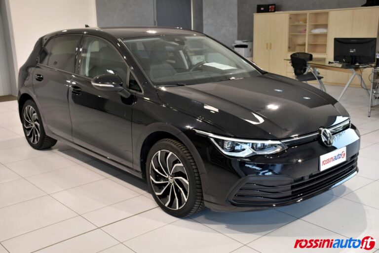 VOLKSWAGEN GOLF 8 DIESEL 2.0 TDI 150 CV DSG LIFE USATA