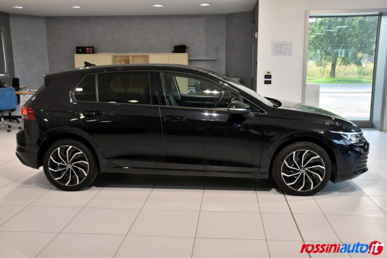 VOLKSWAGEN GOLF 8 DIESEL 2.0 TDI 150 CV DSG LIFE USATA