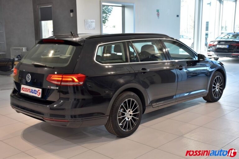 VOLKSWAGEN PASSAT VARIANT DIESEL 1.6 TDI 120 CV DSG BUSINESS USATA