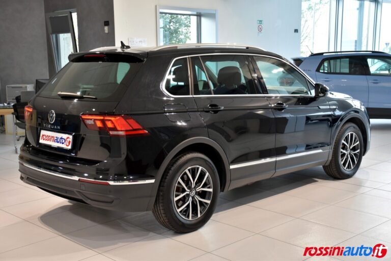 VOLKSWAGEN TIGUAN BENZINA 1.5 TSI 131 CV LIFE USATO