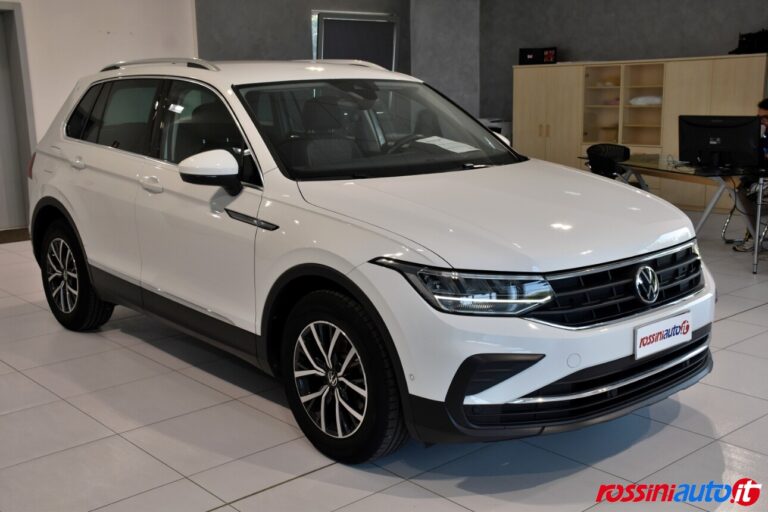 VOLKSWAGEN TIGUAN BENZINA 1.5 TSI 131 CV LIFE USATA