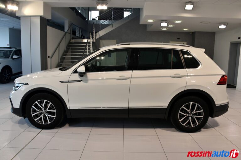 VOLKSWAGEN TIGUAN BENZINA 1.5 TSI 131 CV LIFE USATA