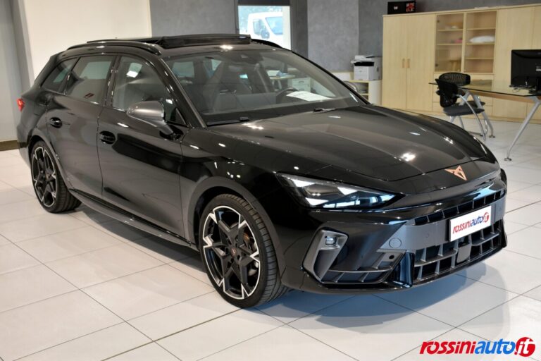 CUPRA NEW LEON SPORTSTOURER 1.5 HYBRID 150 CV DSG USATA