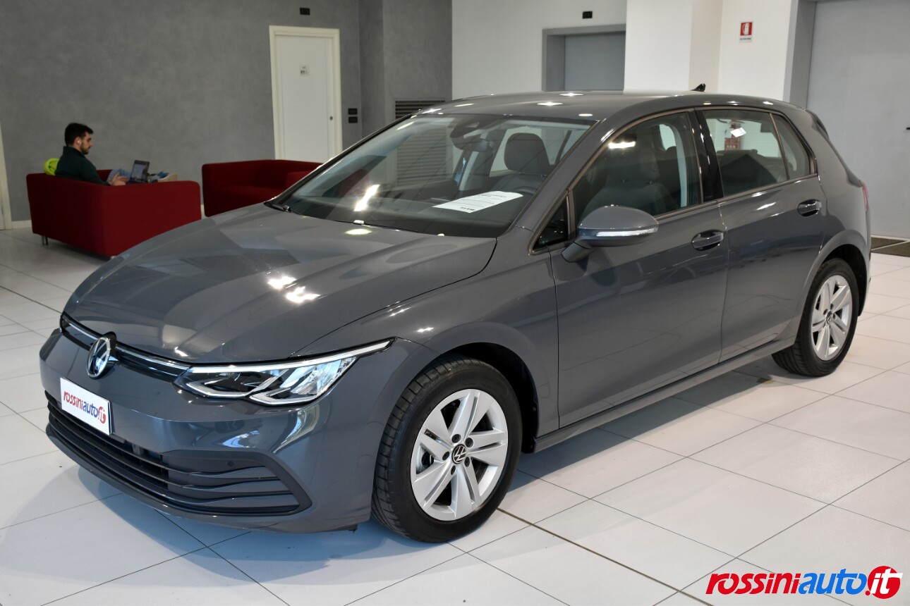 volkswagen golf 8 diesel 2.0 tdi 150 cv dsg life usata