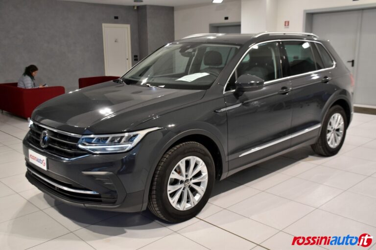 VOLKSWAGEN TIGUAN 1.5 TSI 150 CV DSG LIFE BENZINA USATO