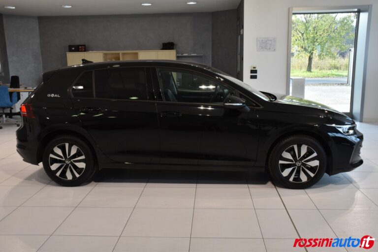 VOLKSWAGEN GOLF 8.5 DIESEL 2.0 TDI 150 CV DSG LIFE GOAL EDITION USATO