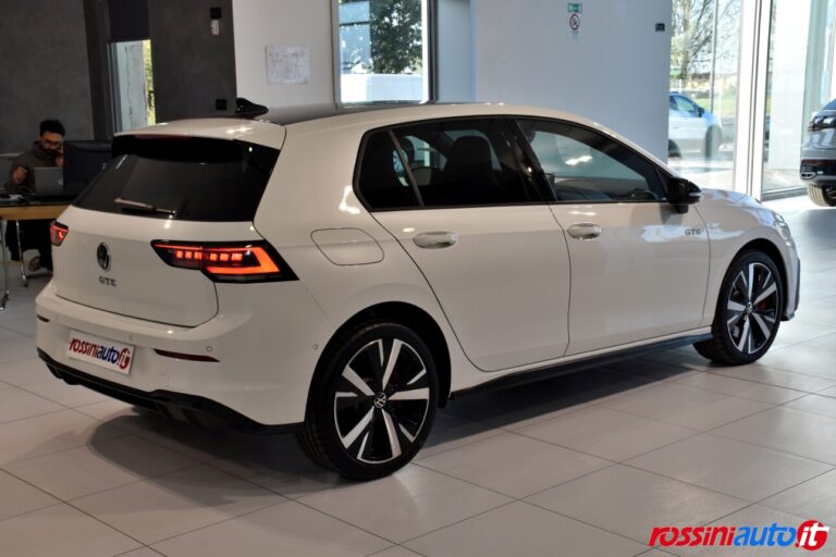 VOLKSWAGEN NUOVA GOLF 8.5 GTE 1.5 E-HYBRID 272 CV DSG USATA
