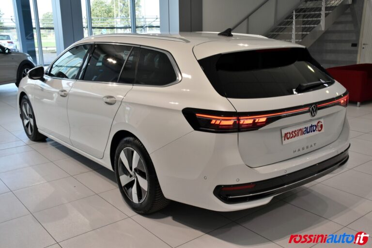 VOLKSWAGEN NEW PASSAT 2.0 TDI 150 CV DSG BUSINESS USATA