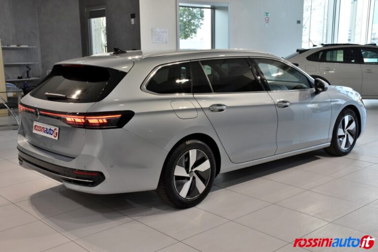VOLKSWAGEN NEW PASSAT DIESEL 2.0 TDI 150 CV DSG BUSINESS USATA