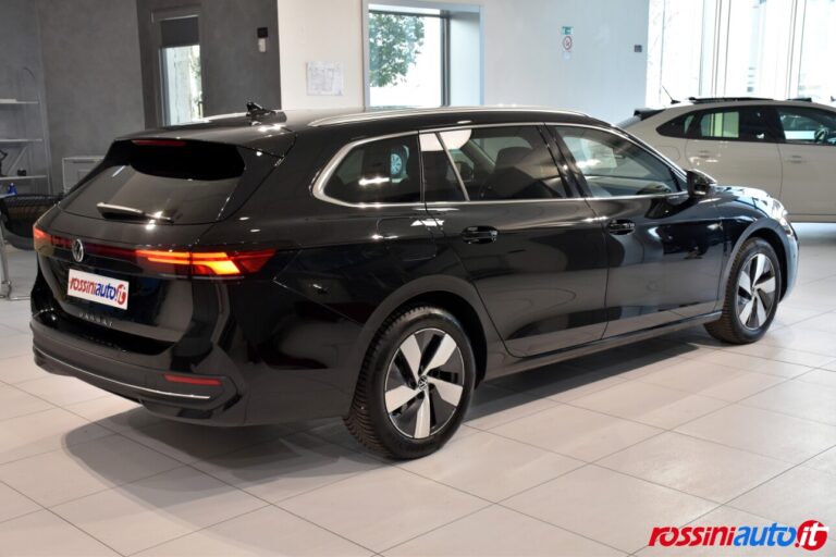 VOLKSWAGEN NEW PASSAT 2.0 TDI 150 CV DSG BUSINESS USATA