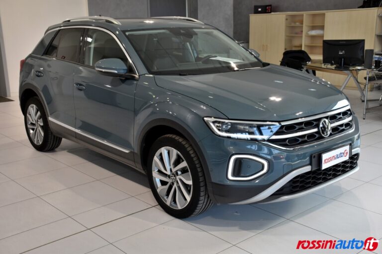 VOLKSWAGEN T-ROC BENZINA 1.5 TSI 150 CV DSG STYLE USATA
