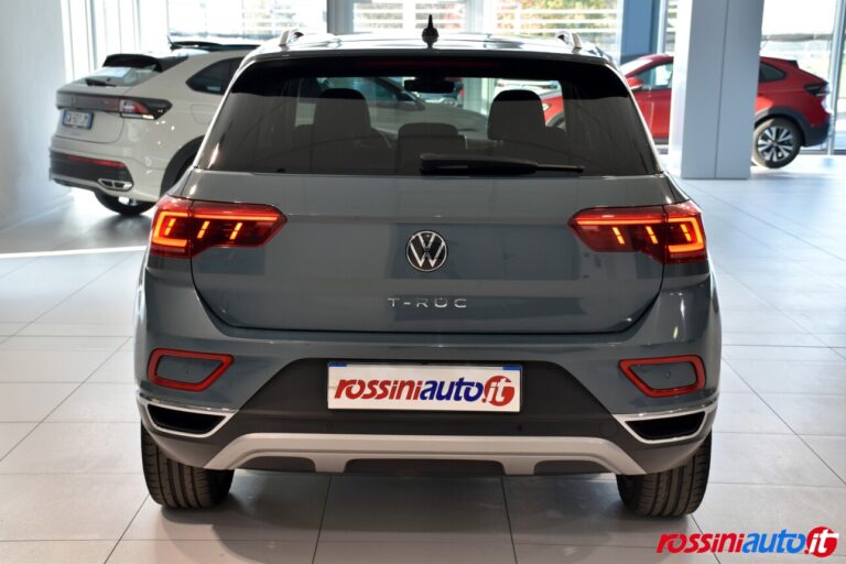 VOLKSWAGEN T-ROC BENZINA 1.5 TSI 150 CV DSG STYLE USATA
