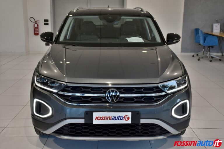 VOLKSWAGEN T-ROC BENZINA 1.5 TSI 150 CV STYLE USATA
