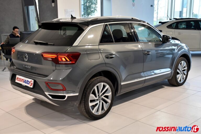 VOLKSWAGEN T-ROC BENZINA 1.5 TSI 150 CV STYLE USATA