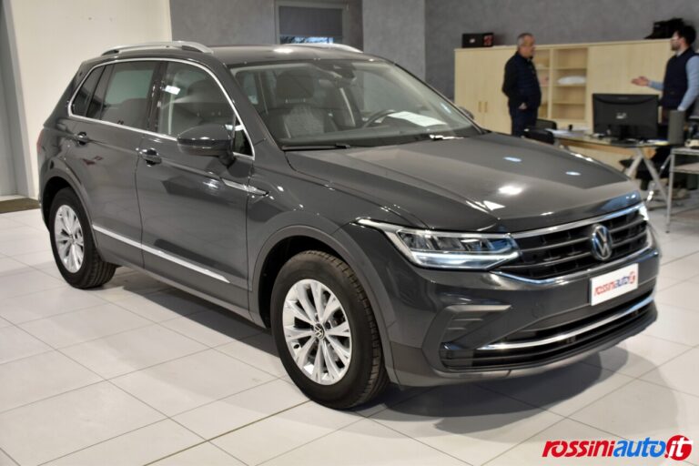 VOLKSWAGEN TIGUAN 1.5 TSI 150 CV DSG LIFE BENZINA USATO