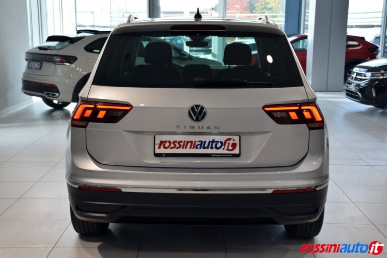 VOLKSWAGEN TIGUAN BENZINA 1.5 TSI 150 CV DSG LIFE USATA