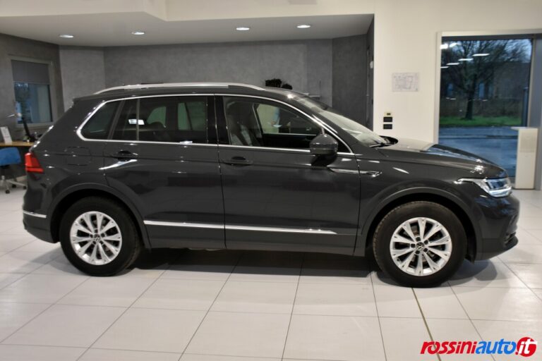 VOLKSWAGEN TIGUAN 1.5 TSI 150 CV DSG LIFE BENZINA USATO