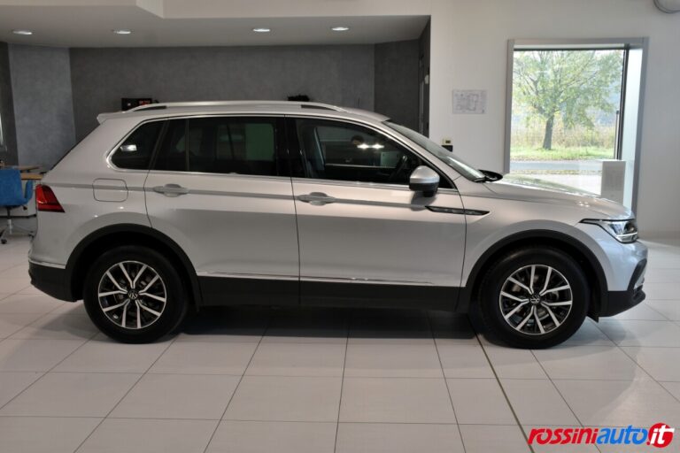 VOLKSWAGEN TIGUAN BENZINA 1.5 TSI 150 CV DSG LIFE USATA