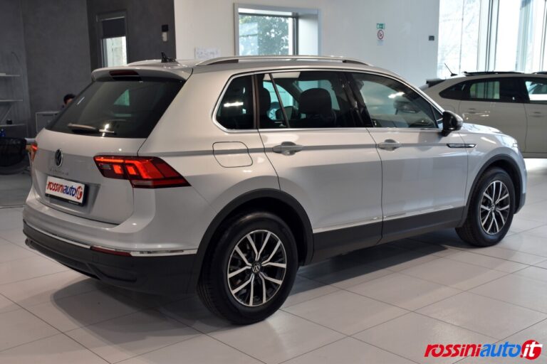 VOLKSWAGEN TIGUAN BENZINA 1.5 TSI 150 CV DSG LIFE USATA