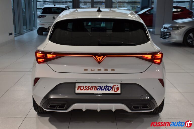 CUPRA NUOVA LEON 1.5 HYBRID 150 CV DSG USATA