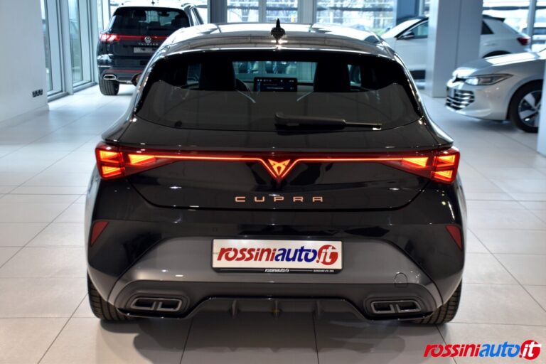 CUPRA NUOVA LEON 1.5 HYBRID 150 CV DSG USATA