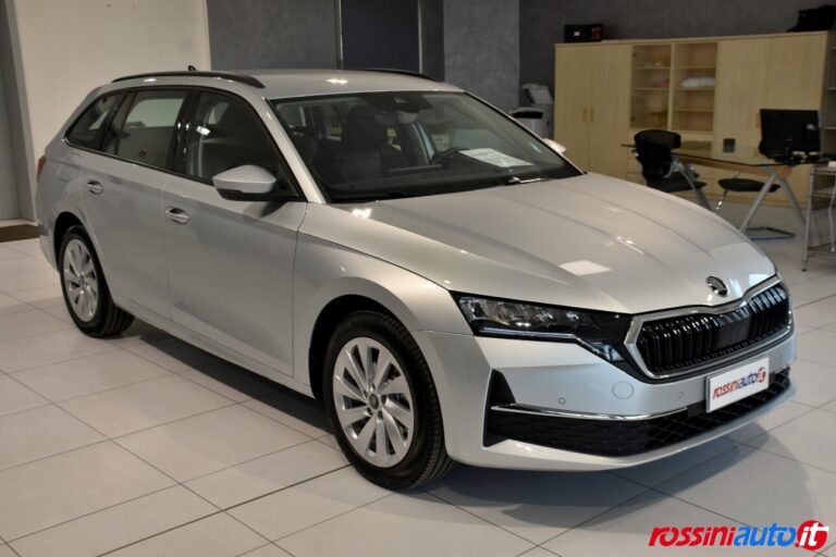 SKODA NEW OCTAVIA WAGON 2.0 TDI 150 CV DSG SELECTION USATA