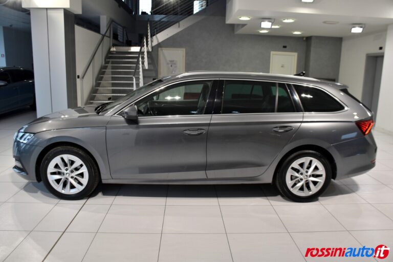 SKODA OCTAVIA WAGON 2.0 TDI 150 CV DSG STYLE DIESEL USATA
