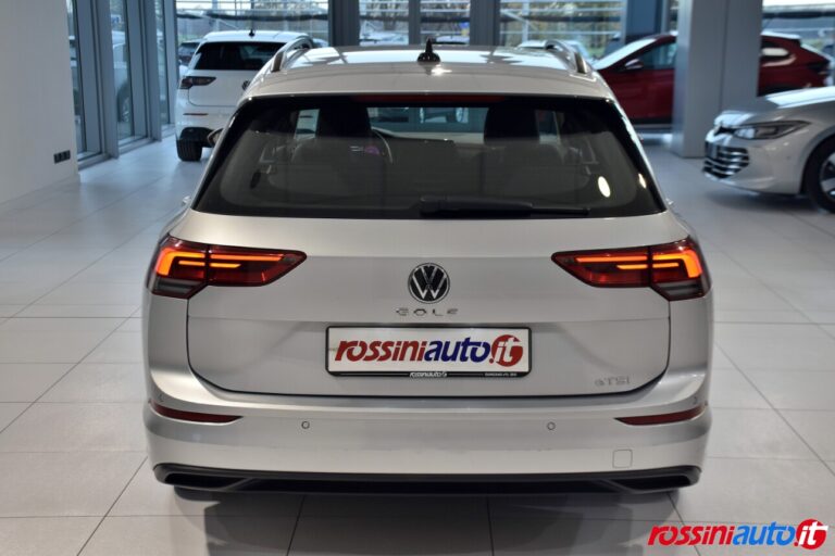 VOLKSWAGEN GOLF VARIANT 1.5 ETSI 131 CV DSG LIFE MILD-HYBRID USATA