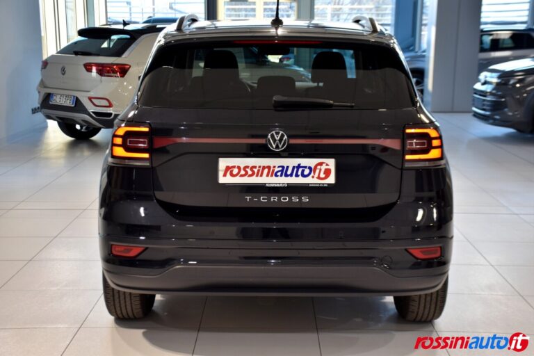 VOLKSWAGEN T-CROSS BENZINA 1.0 TSI 95 CV SPORT USATA