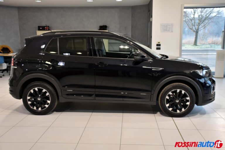 VOLKSWAGEN T-CROSS BENZINA 1.0 TSI 95 CV SPORT USATA