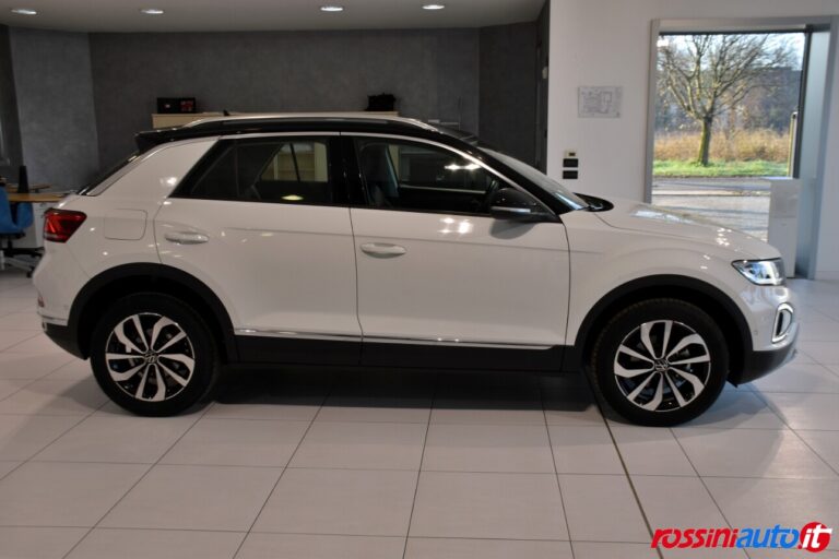 VOLKSWAGEN T-ROC 1.0 TSI 110 CV STYLE BENZINA USATO