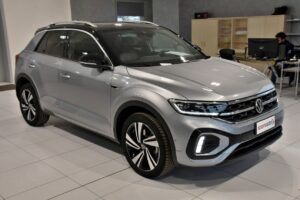 VOLKSWAGEN T-ROC DIESEL 2.0 TDI 150 CV DSG R-LINE USATA