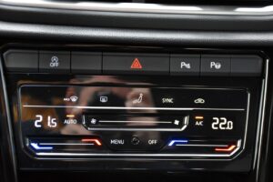 VOLKSWAGEN T-ROC DIESEL 2.0 TDI 150 CV DSG R-LINE USATA