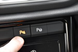 VOLKSWAGEN T-ROC DIESEL 2.0 TDI 150 CV DSG R-LINE USATA