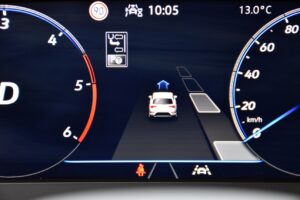 VOLKSWAGEN T-ROC DIESEL 2.0 TDI 150 CV DSG R-LINE USATA