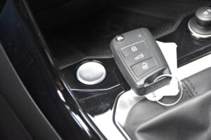 VOLKSWAGEN T-ROC DIESEL 2.0 TDI 150 CV DSG R-LINE USATA