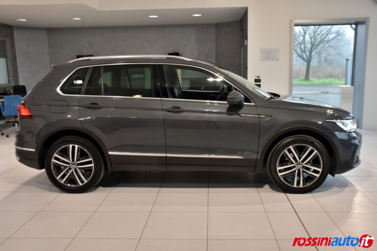 VOLKSWAGEN TIGUAN 1.5 TSI 150 CV DSG ELEGANCE BENZINA USATA