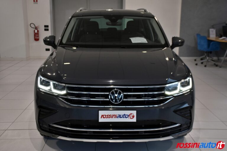 VOLKSWAGEN TIGUAN 1.5 TSI 150 CV DSG ELEGANCE BENZINA USATA