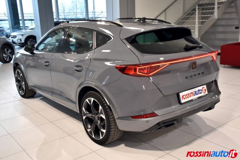 CUPRA FORMENTOR PLUG-IN 1.4 E-HYBRID 204 CV DSG USATA