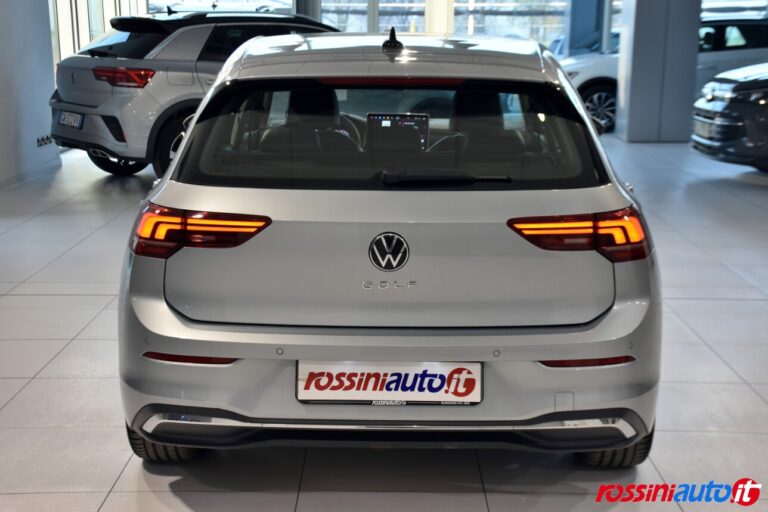 VOLKSWAGEN GOLF 8.5 2.0 TDI 150 CV DSG STYLE DIESEL USATA