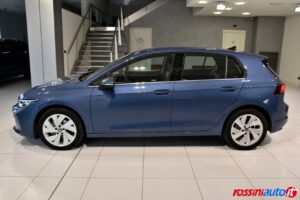 VOLKSWAGEN NUOVA GOLF 8.5 DIESEL 2.0 TDI 150 CV DSG STYLE USATA