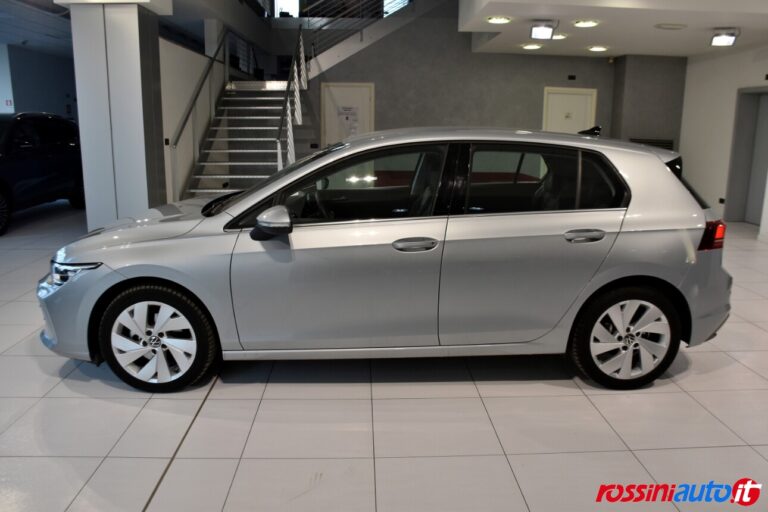 VOLKSWAGEN GOLF 8.5 2.0 TDI 150 CV DSG STYLE DIESEL USATA