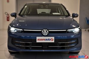 VOLKSWAGEN NUOVA GOLF 8.5 DIESEL 2.0 TDI 150 CV DSG STYLE USATA