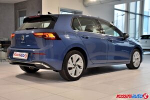 VOLKSWAGEN NUOVA GOLF 8.5 DIESEL 2.0 TDI 150 CV DSG STYLE USATA